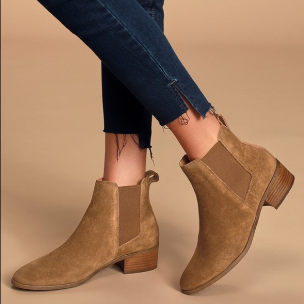 ✨✨Steve Madden Dover Chelsea Booties✨✨